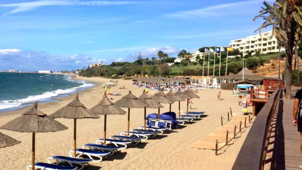 Mi Capricho 3-5 Beachfront- With Sea Views In Costa Del Sol Apartment *