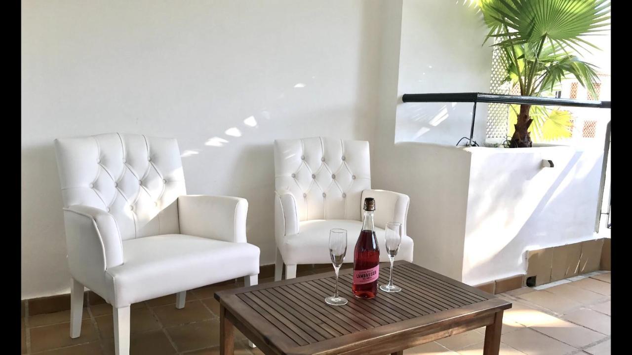 Mi Capricho 3-5 Beachfront- With Sea Views In Costa Del Sol Apartment