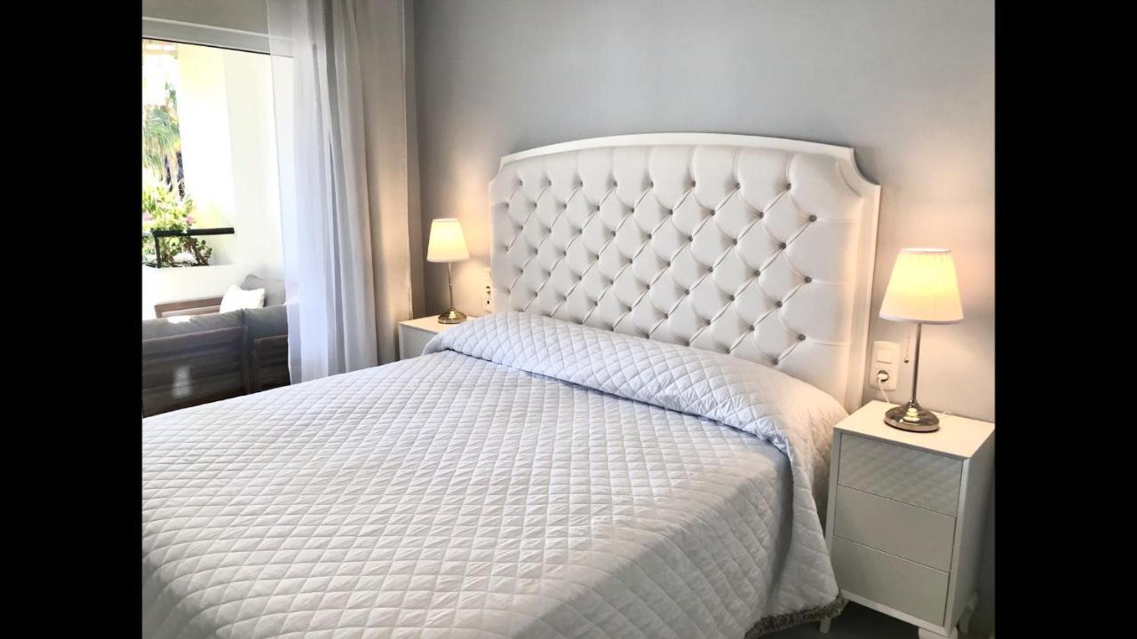 Mi Capricho 3-5 Beachfront- With Sea Views In Costa Del Sol Sitio de Calahonda